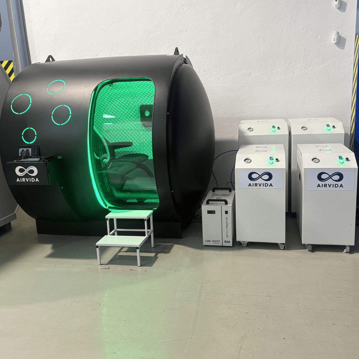 2.0 ATA Hardshell Multiplace Hyperbaric Chamber with BIBS