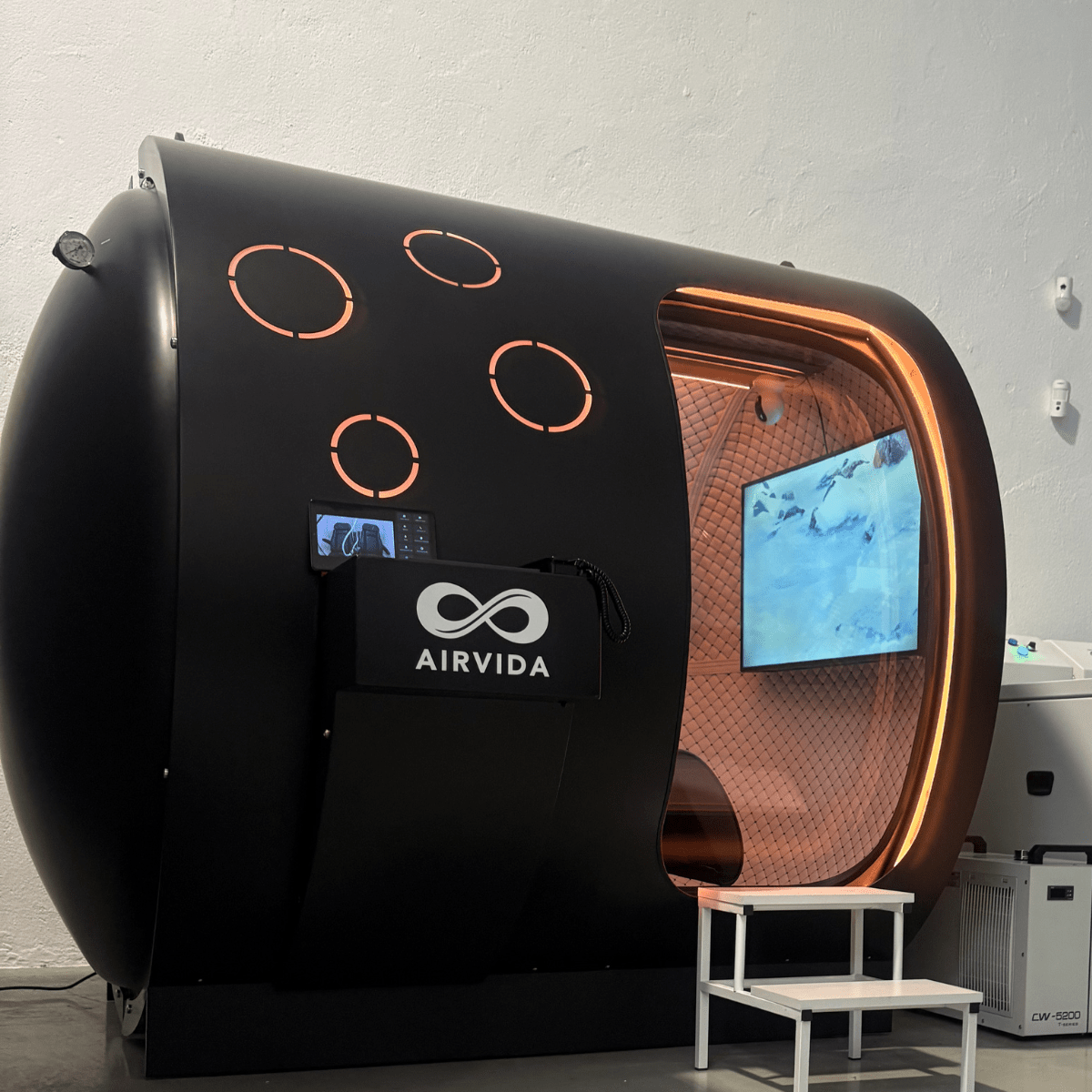 2.0 ATA Hardshell Multiplace Hyperbaric Chamber with BIBS